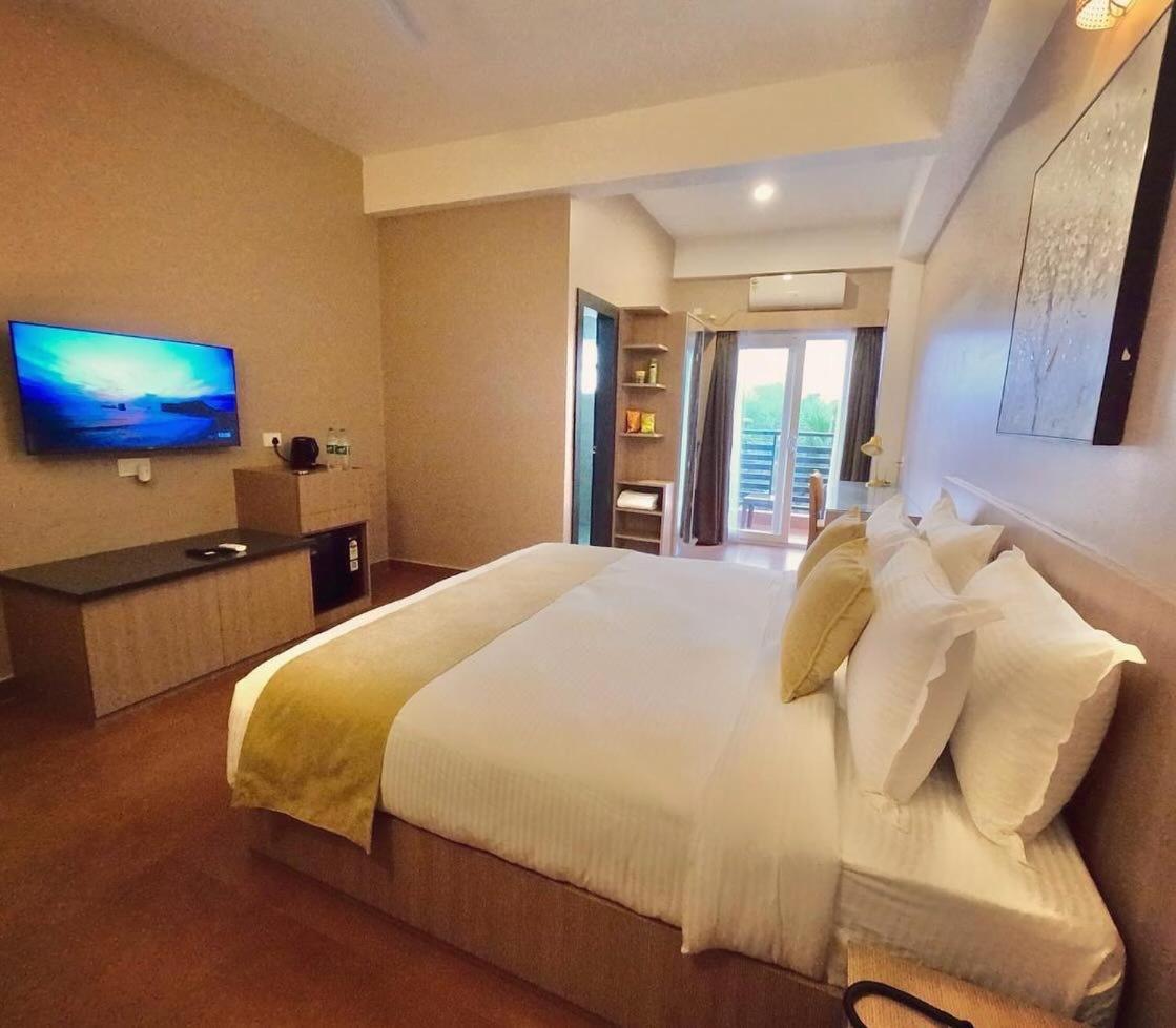 The Dibrugarh Address Hotel Kültér fotó